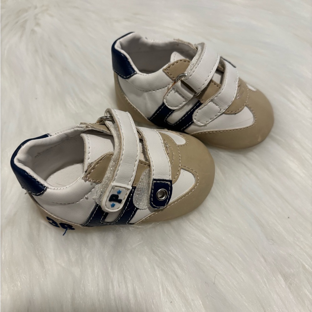 Stylish Kids Shoes in White and Tan